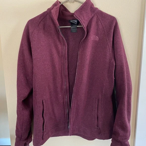 The North Face Women’s Waterproof Thermoball Triclimate Winter Jacket - Picture 5 of 12